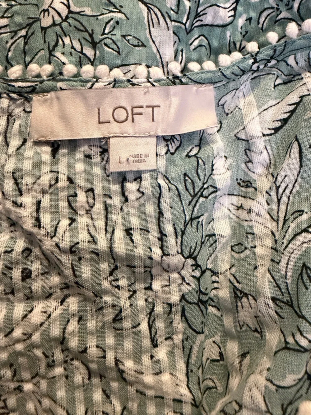 LOFT Mint Green Floral Lace-Trim V-Neck Blouse - Picture 6 of 7